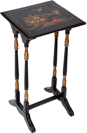 Antique English Nested Table - small size with Japanned Lacquer Painting - שולחן הגשה מקונן - אנגלי עתיק - Click to Zoom