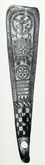 Shoe Horn by Robert Mindum dated 1593 - The CONNOISSEUR back issue 780 page 143 - Click to Zoom