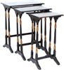 Antique English Nesting Tables with Japanned Lacquer Paintings - שולחנות מקוננים אנגלים עתיקים