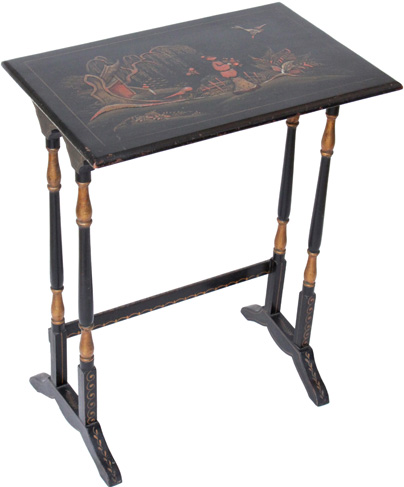 Antique English Nested Table - large size with Japanned Lacquer Painting - שולחן הגשה מקונן - אנגלי עתיק - Click to Zoom
