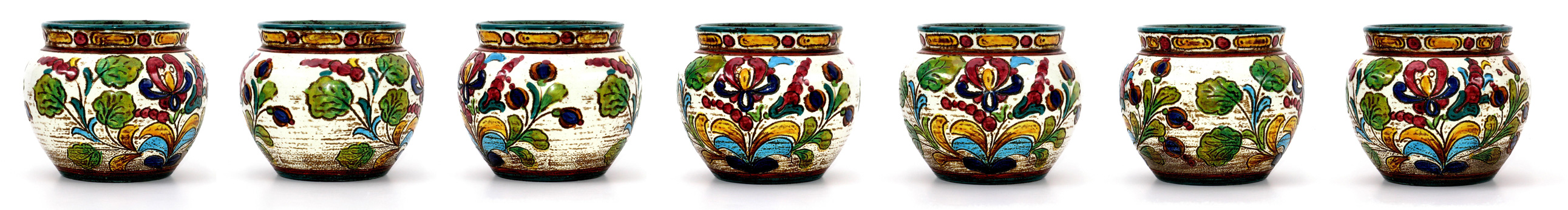 Vintage Italian Deruta Maiolica Vase - the Mancinelli family - Back To List of Porcelain Objects of Art